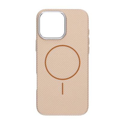 iPhone 16 Pro Max Mobilskal Carbonmönstrad - Guld image 4