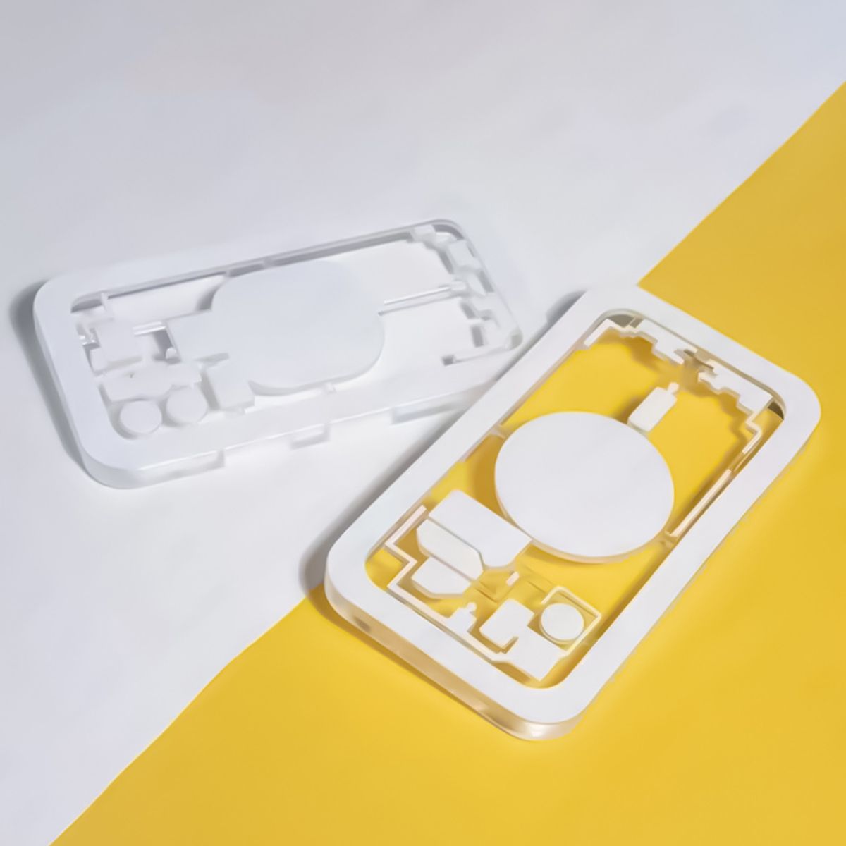 Form för Separerande Lasermaskin Baksida till iPhone 12 image 1
