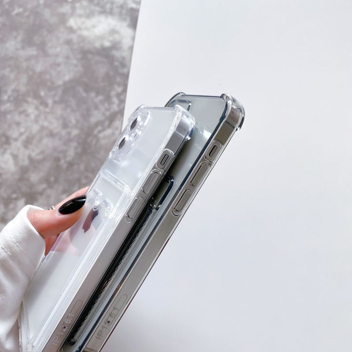 iPhone 12 Stöttåligt Skal med Korthållare - Transparent