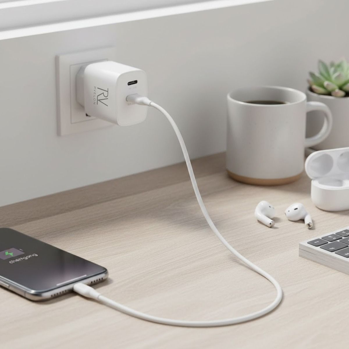 Rvelon Fast Charger Dual USB-A and USB-C 20W 10 pcs pack